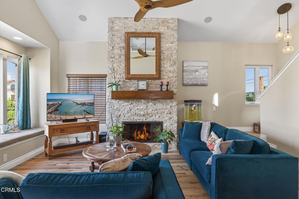 MLS #V1-33642 image #10