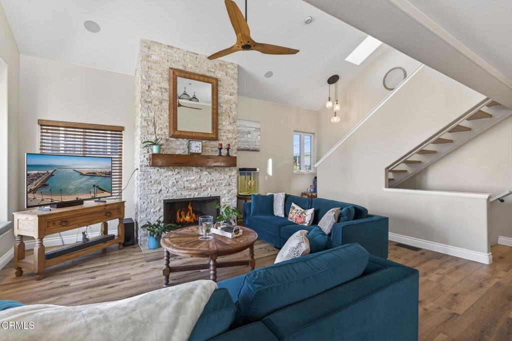 MLS #V1-33642 image #11