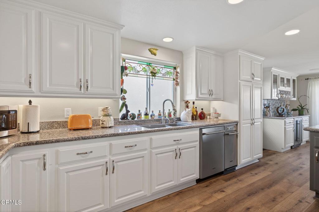 MLS #V1-33642 image #18