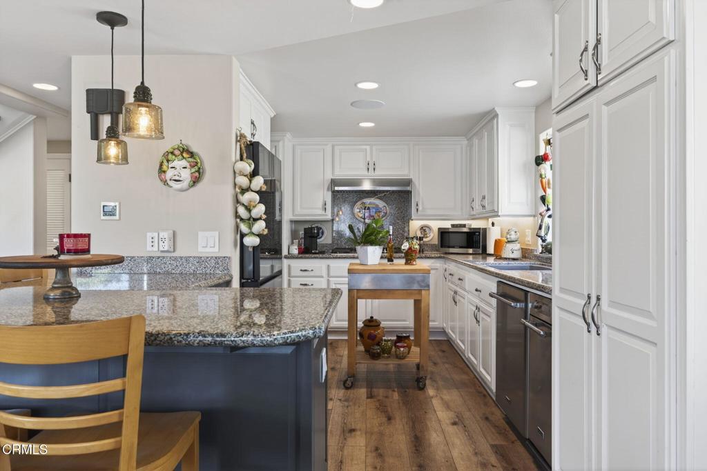 MLS #V1-33642 image #23