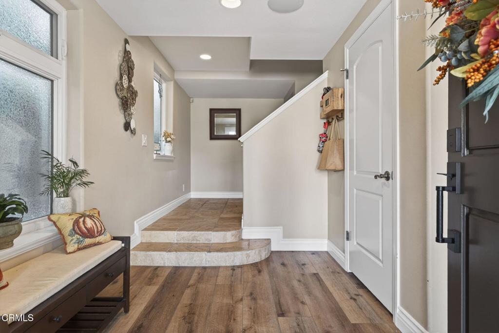 MLS #V1-33642 image #6