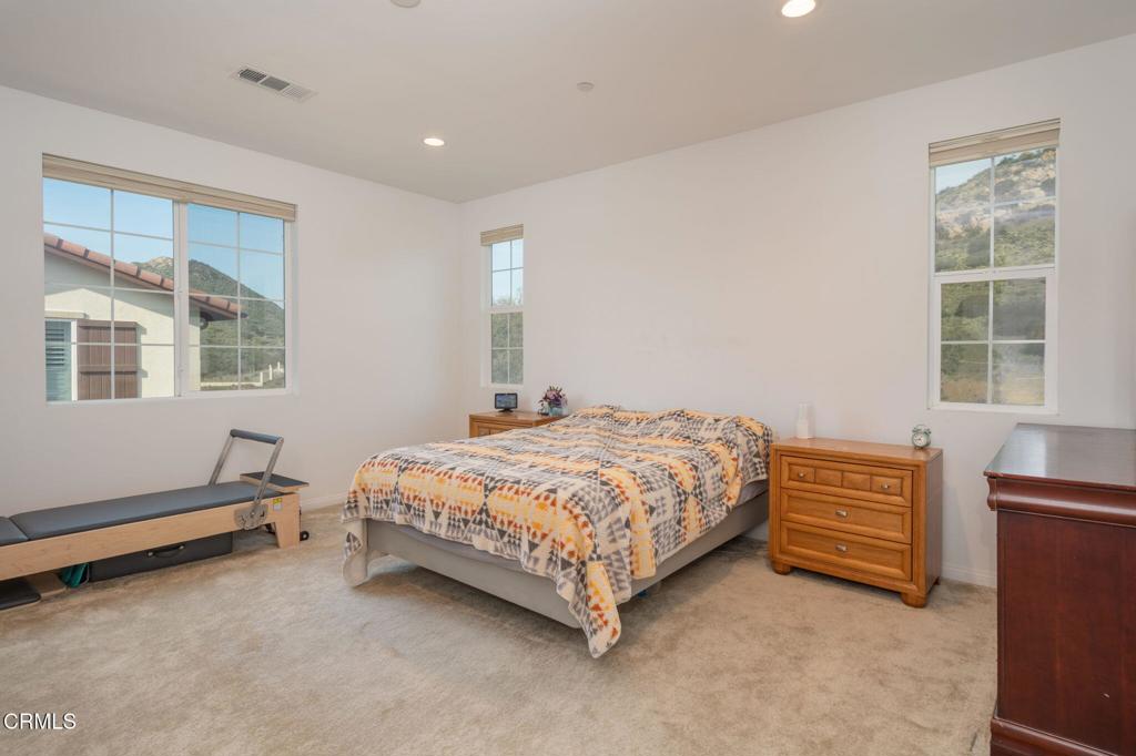 MLS #V1-33644 image #11