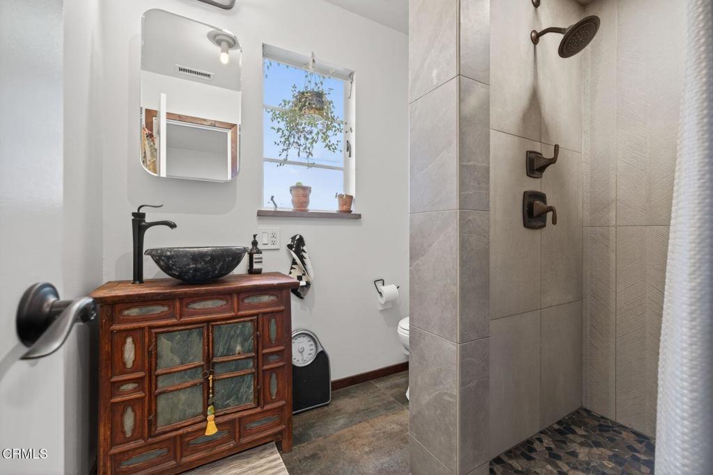 MLS #V1-33648 image #13