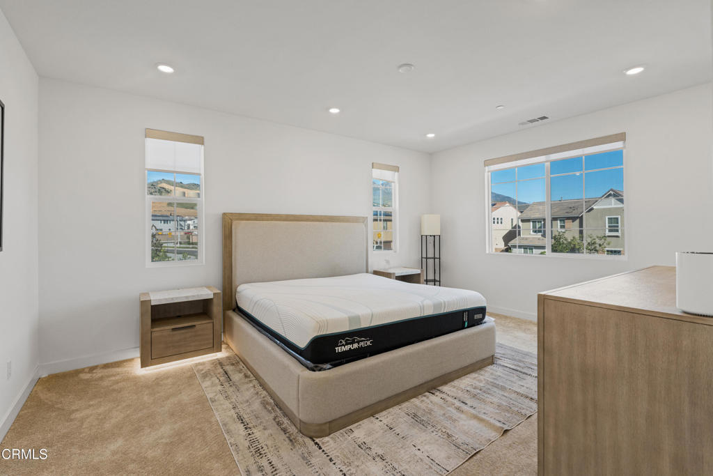 MLS #V1-33651 image #14