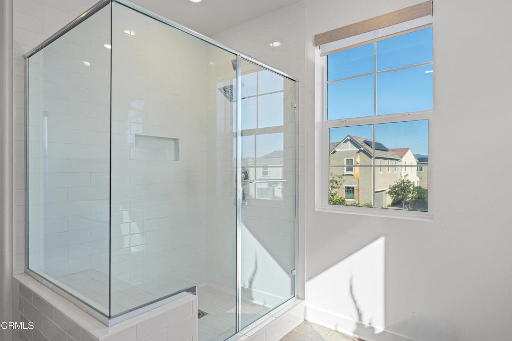 MLS #V1-33651 image #18