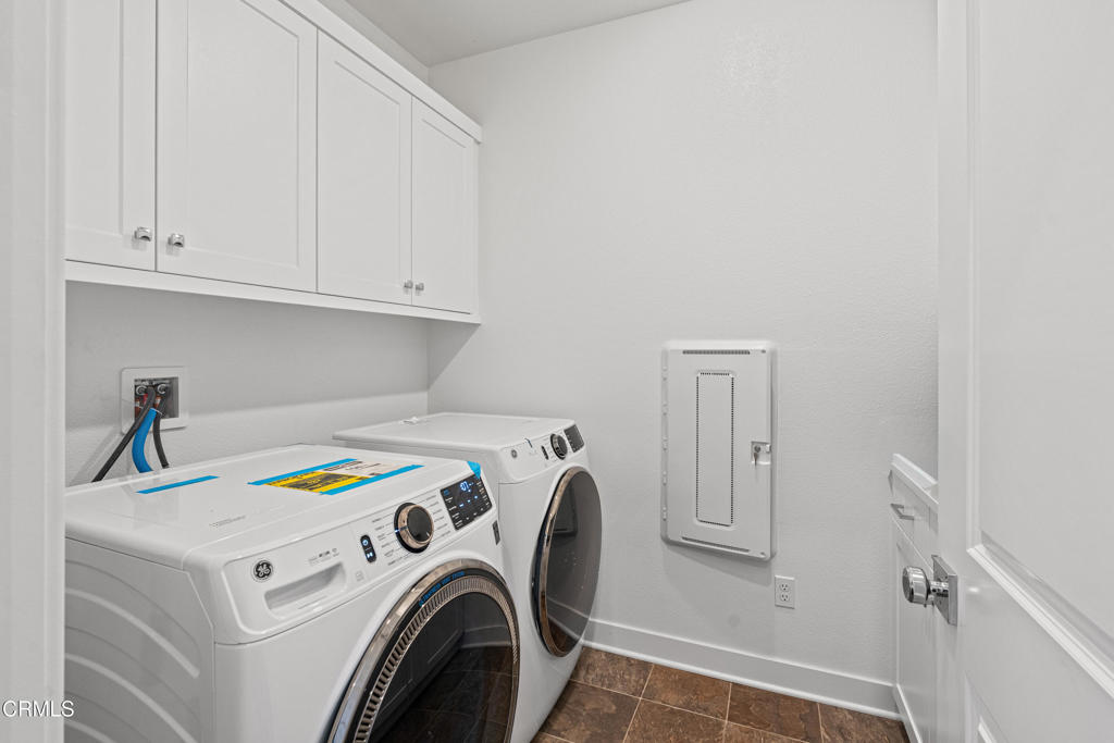 MLS #V1-33651 image #22