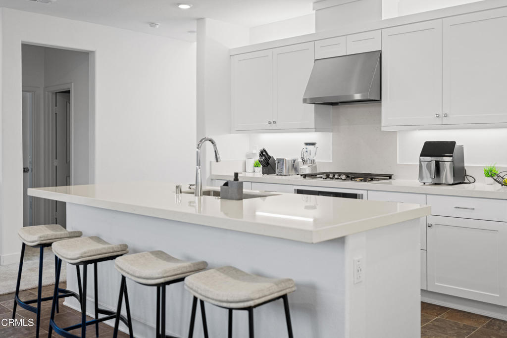 MLS #V1-33651 image #5