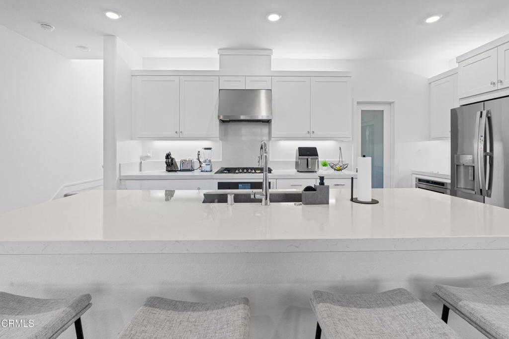 MLS #V1-33651 image #6