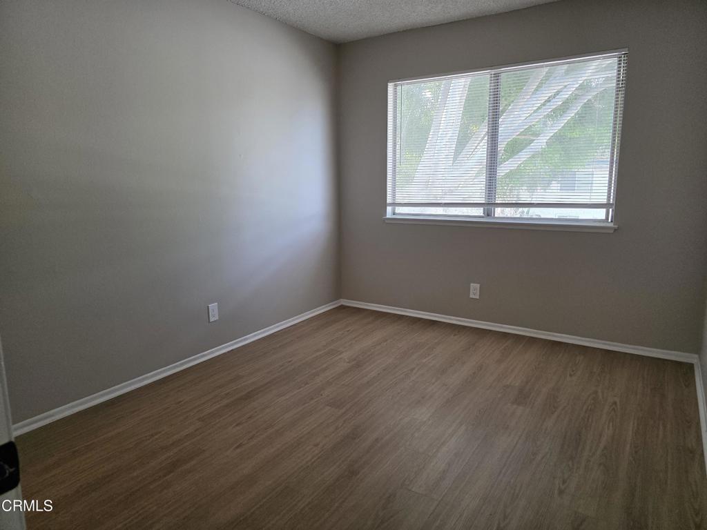 MLS #V1-33652 image #12