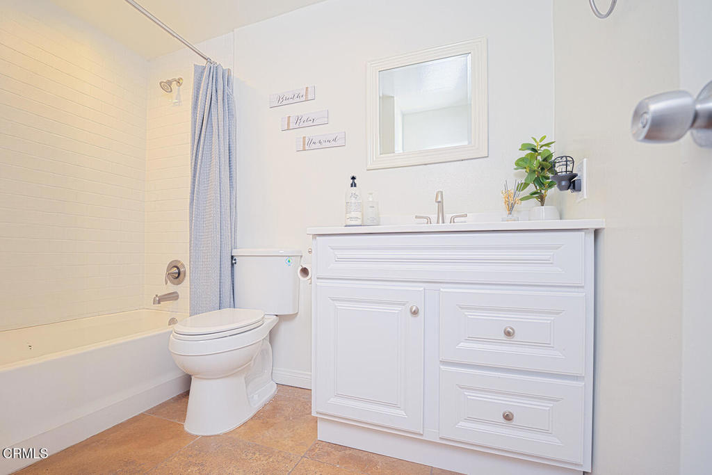 MLS #V1-33653 image #11