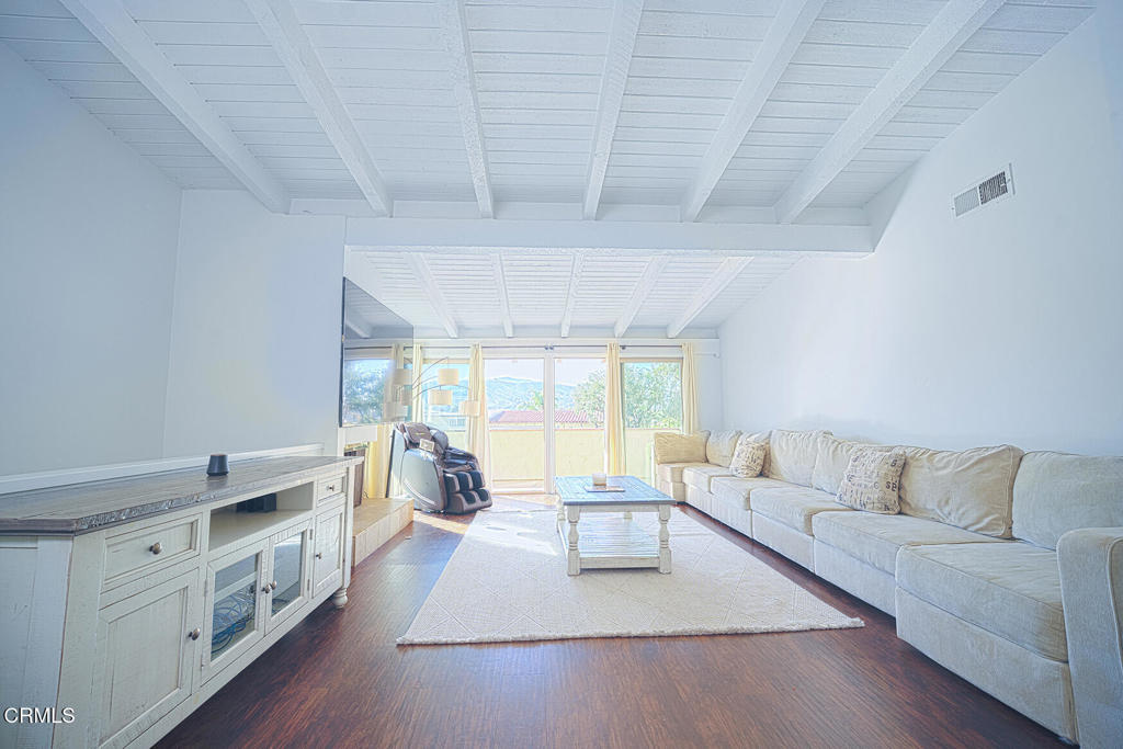 MLS #V1-33653 image #4