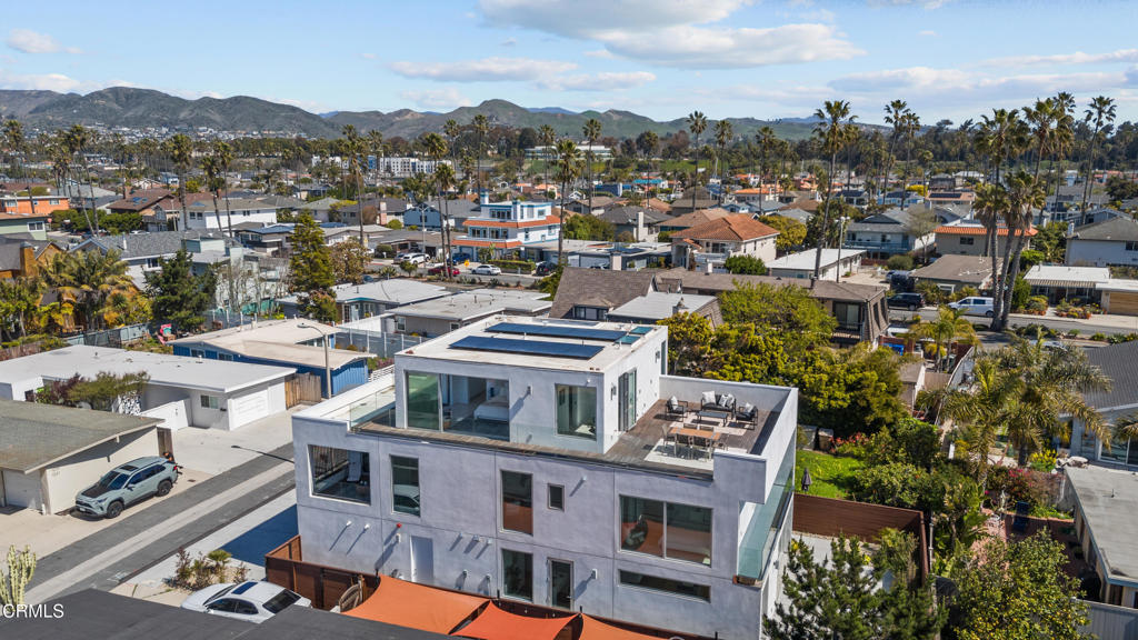 MLS #V1-33657 image #2