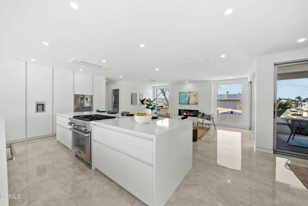 MLS #V1-33657 image #24