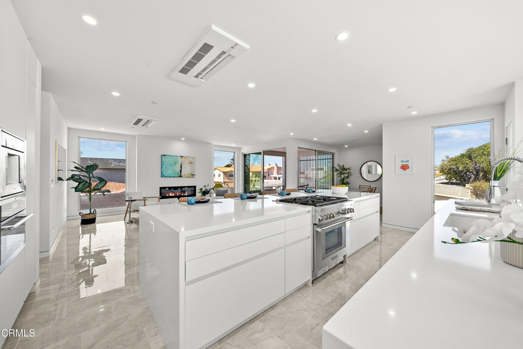 MLS #V1-33657 image #25