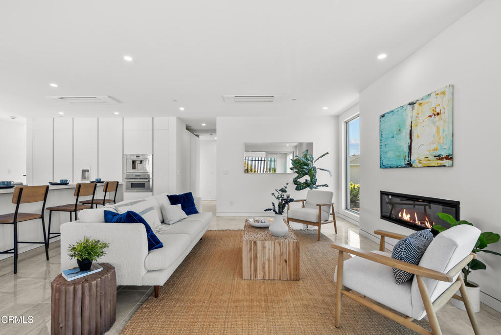 MLS #V1-33657 image #26