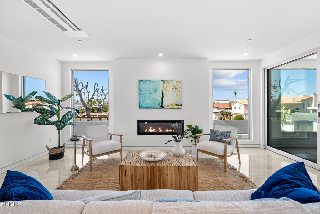 MLS #V1-33657 image #28