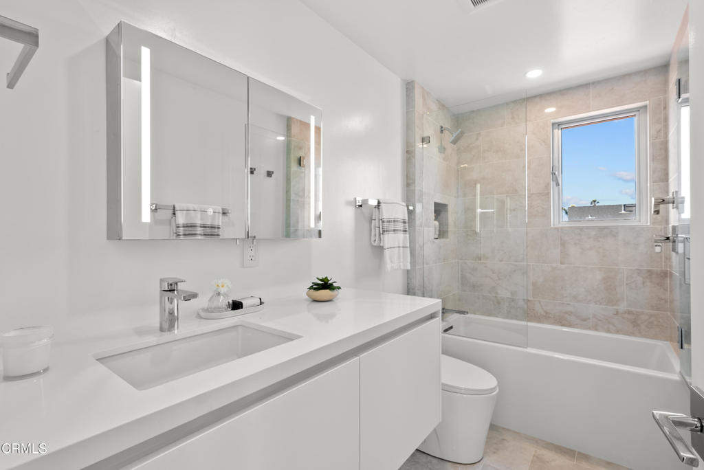 MLS #V1-33657 image #38