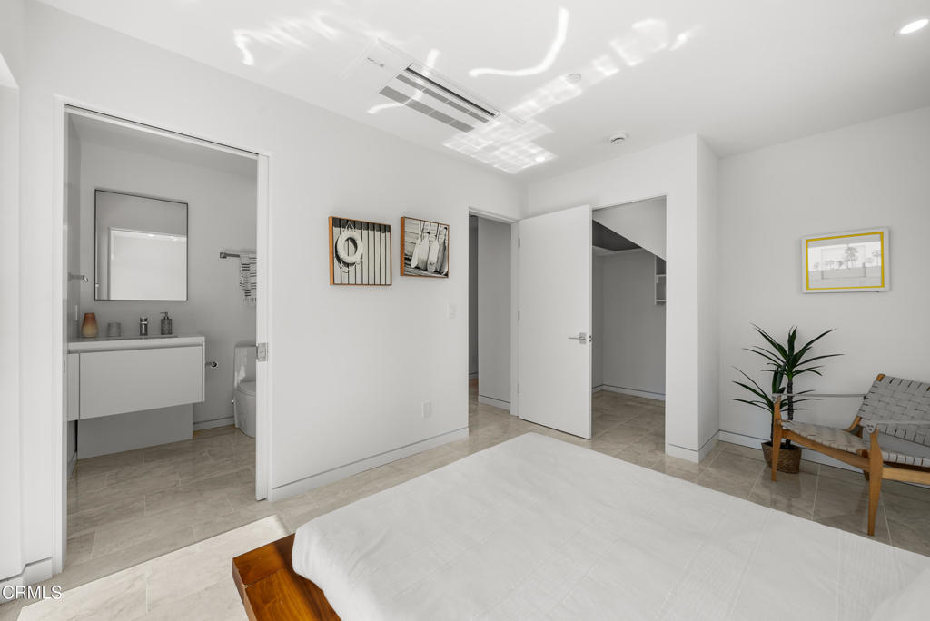 MLS #V1-33657 image #46