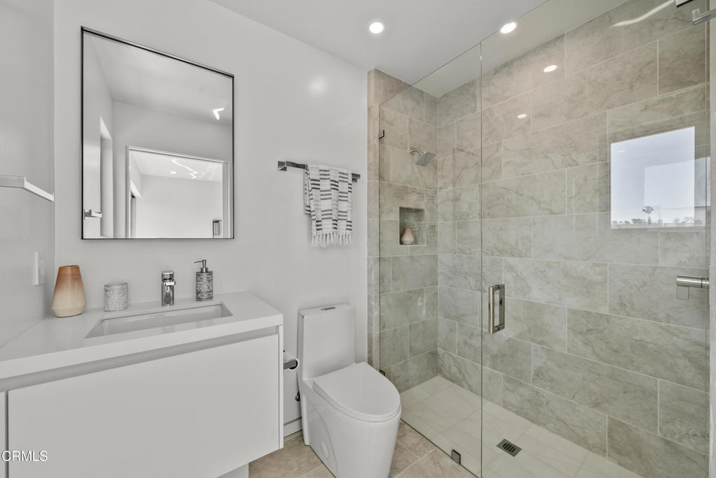 MLS #V1-33657 image #47