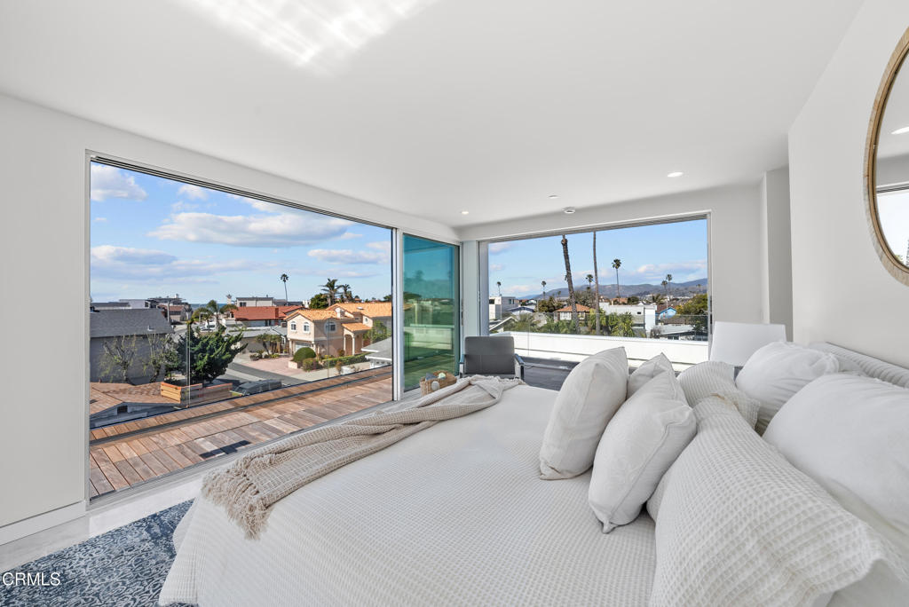 MLS #V1-33657 image #50