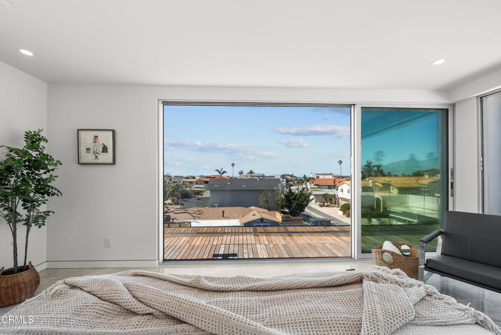 MLS #V1-33657 image #51