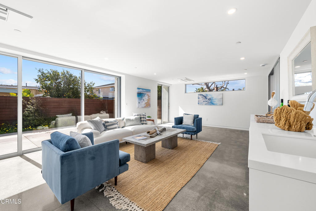 MLS #V1-33657 image #7