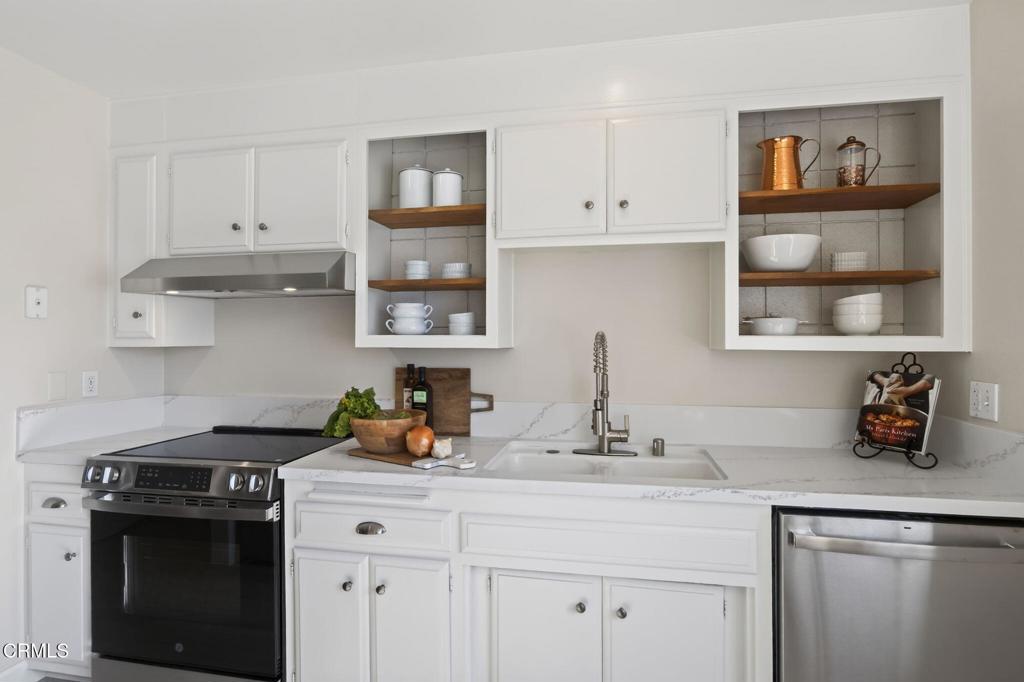 MLS #V1-33661 image #15