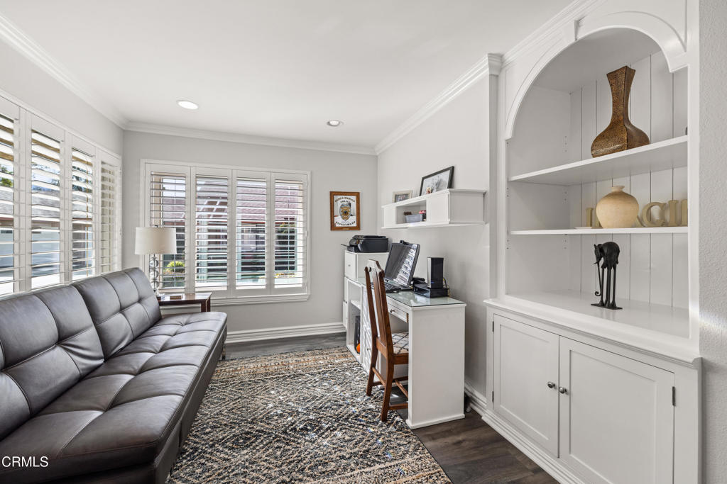 MLS #V1-33662 image #11