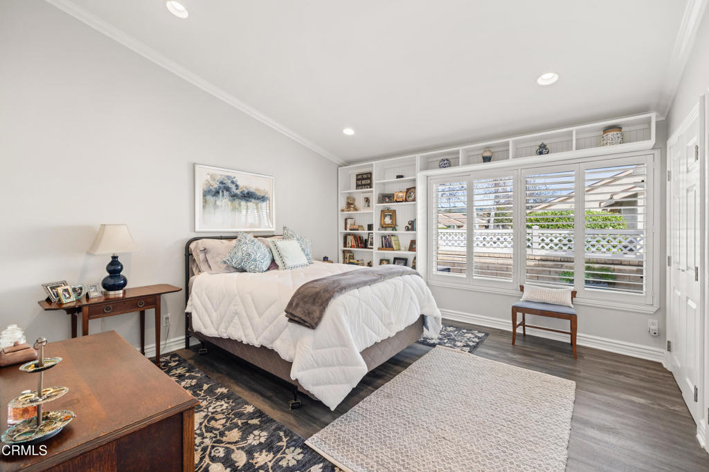 MLS #V1-33662 image #16