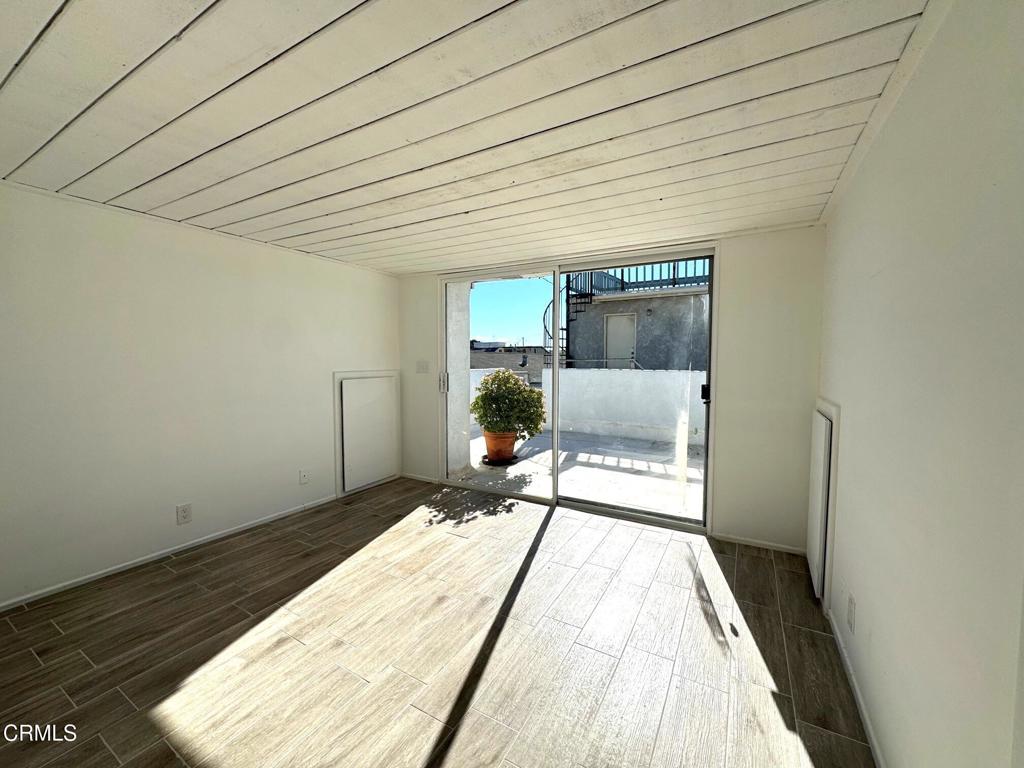 MLS #V1-33669 image #15