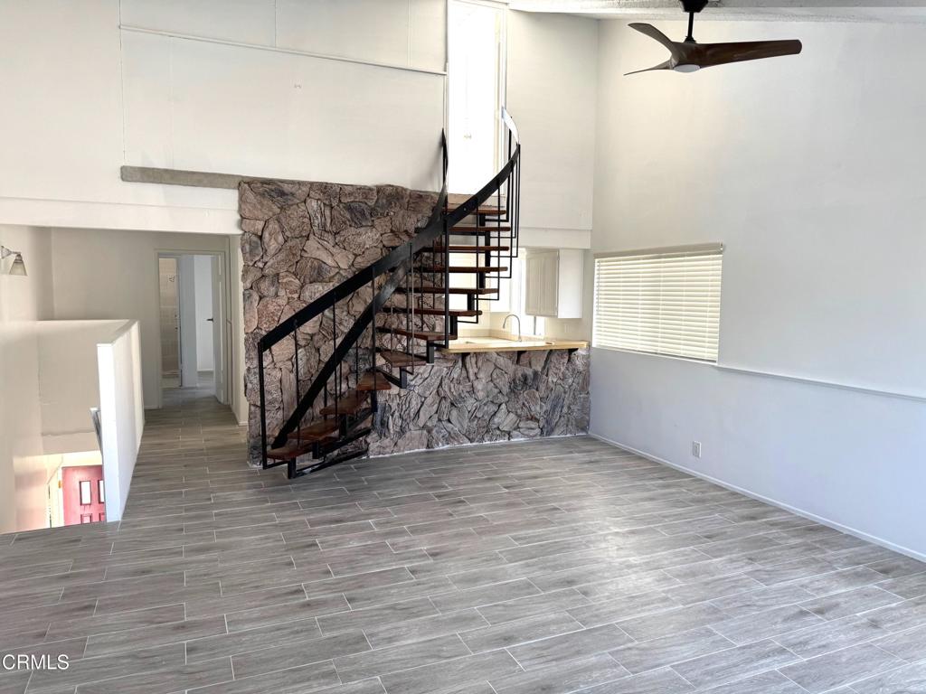 MLS #V1-33669 image #7