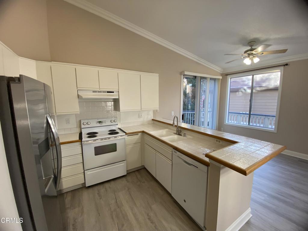 MLS #V1-33672 image #4