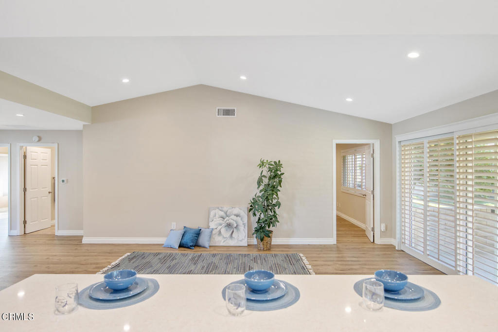 MLS #V1-33673 image #16