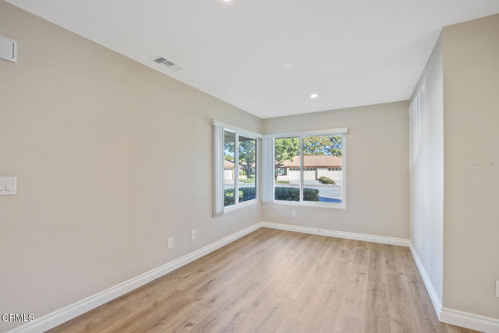 MLS #V1-33673 image #19