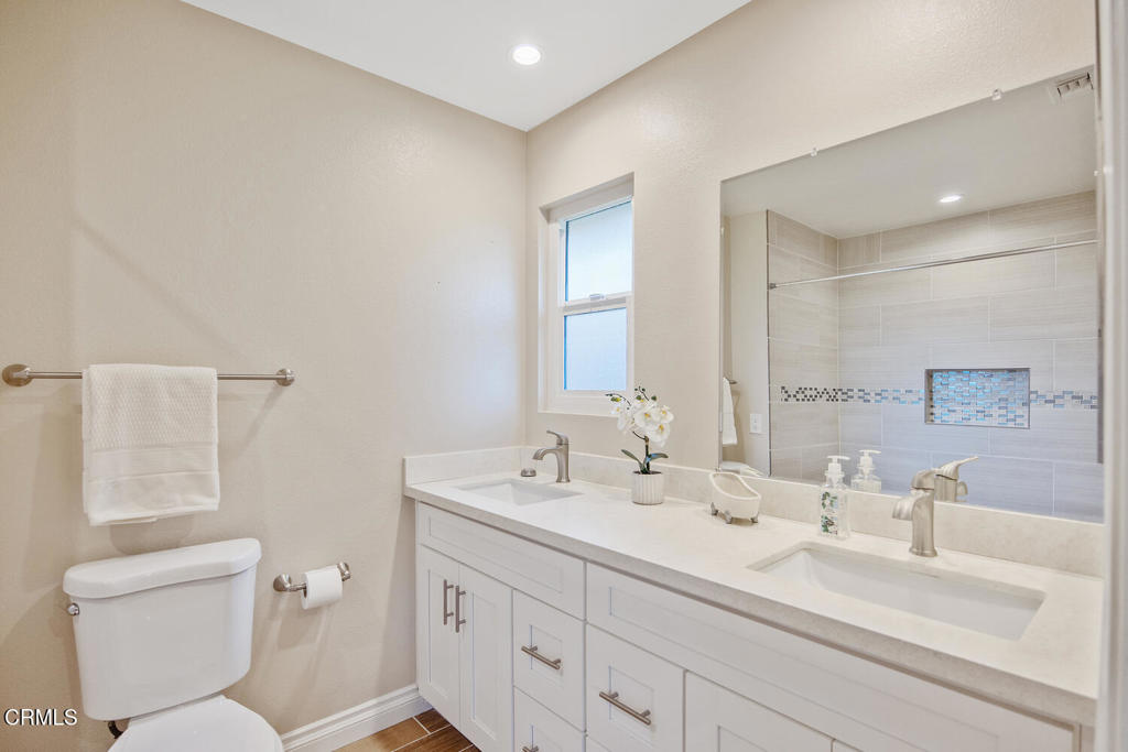 MLS #V1-33673 image #25