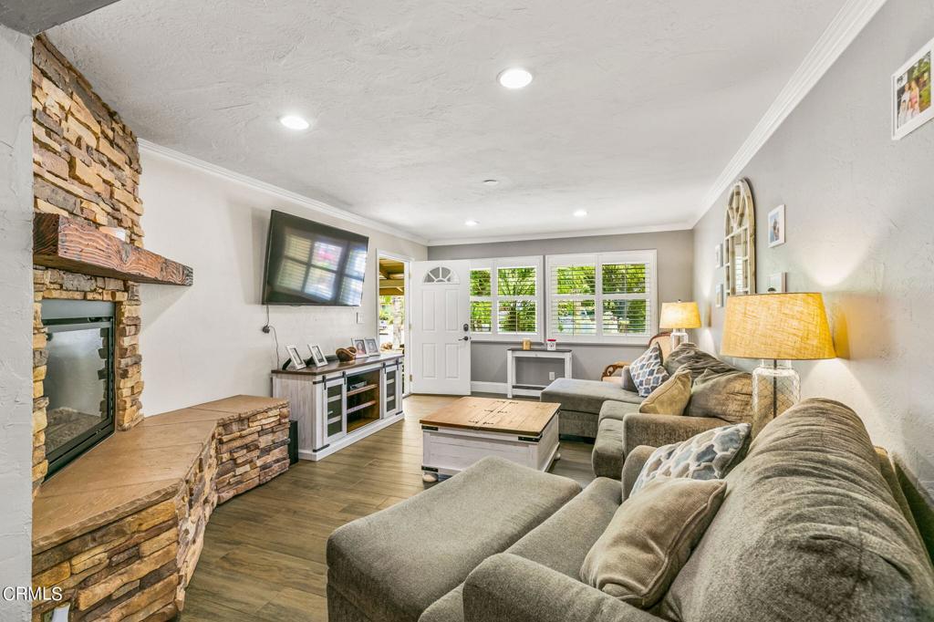 MLS #V1-33675 image #7