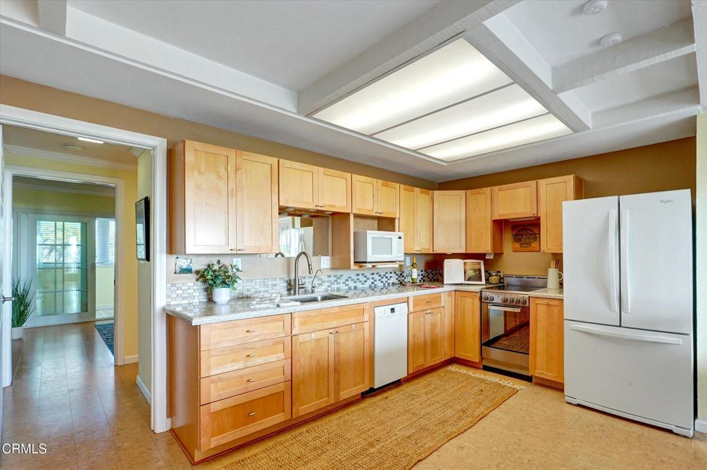 MLS #V1-33676 image #7