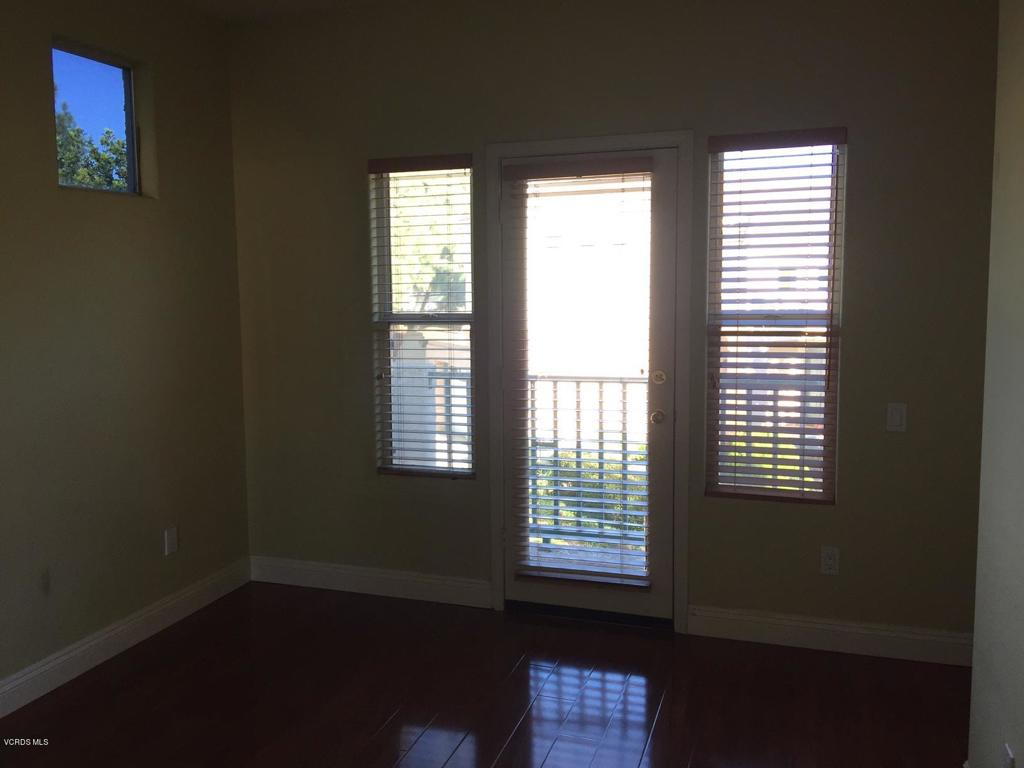 MLS #V1-33677 image #10