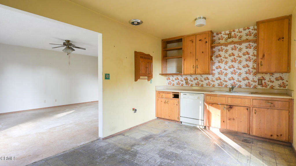 MLS #V1-33681 image #4