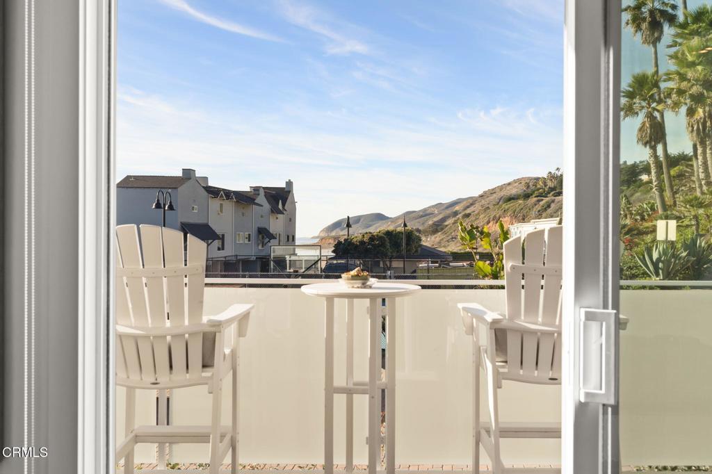 MLS #V1-33682 image #17