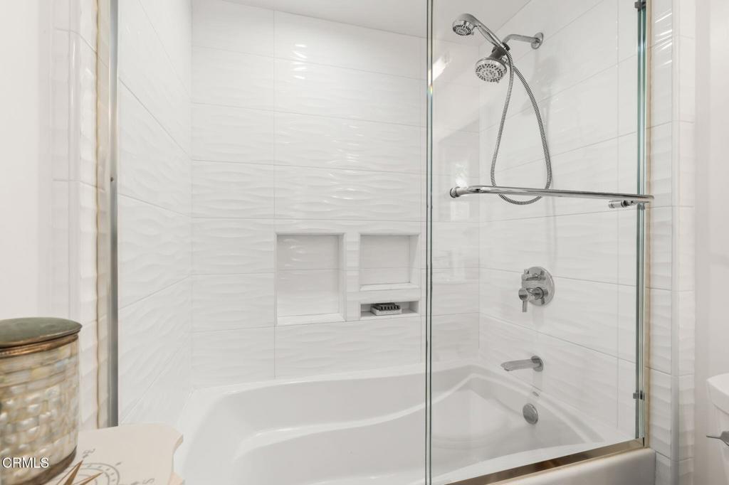 MLS #V1-33682 image #20