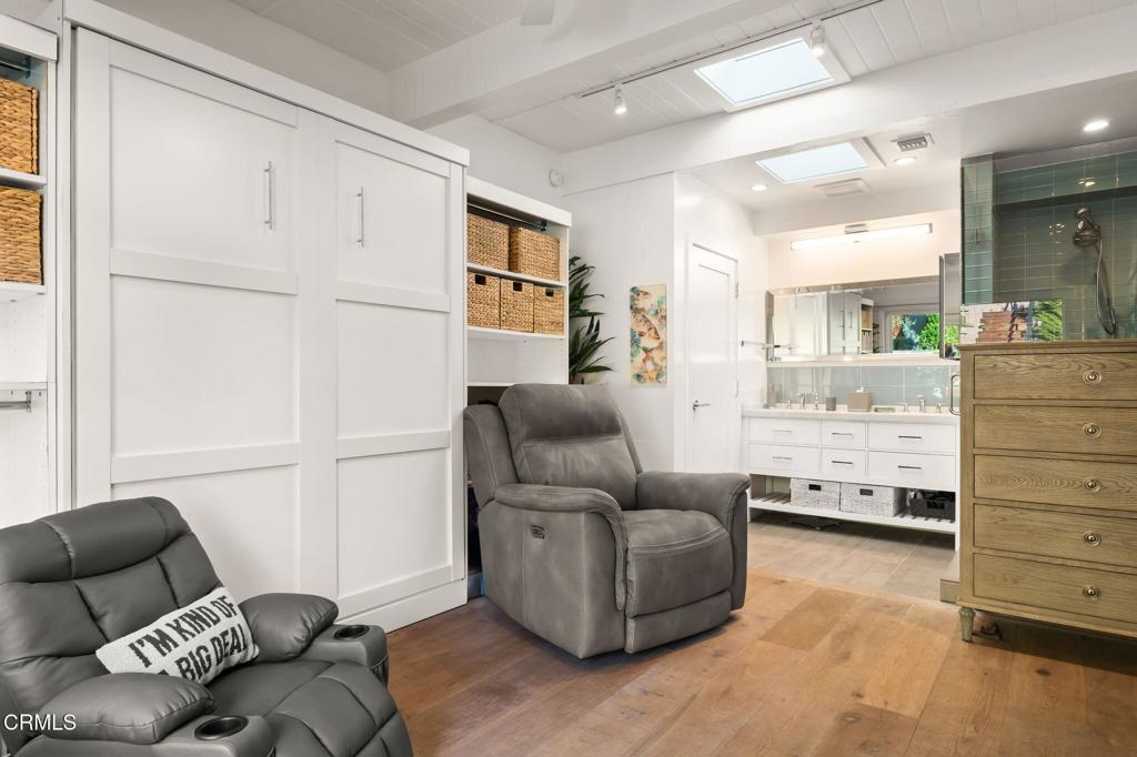 MLS #V1-33682 image #22