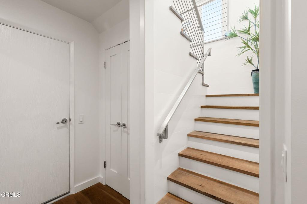 MLS #V1-33682 image #24