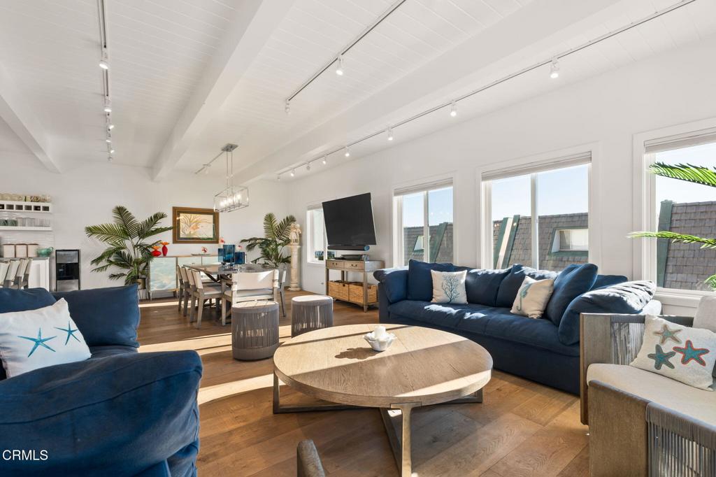 MLS #V1-33682 image #9