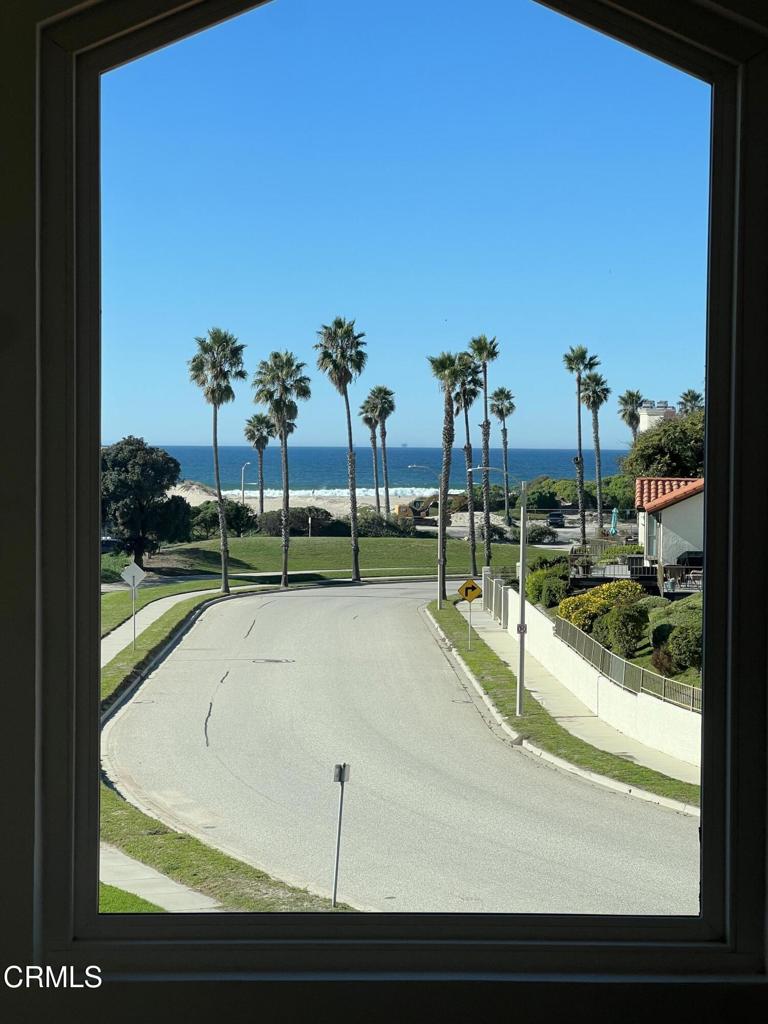 MLS #V1-33683 image #3