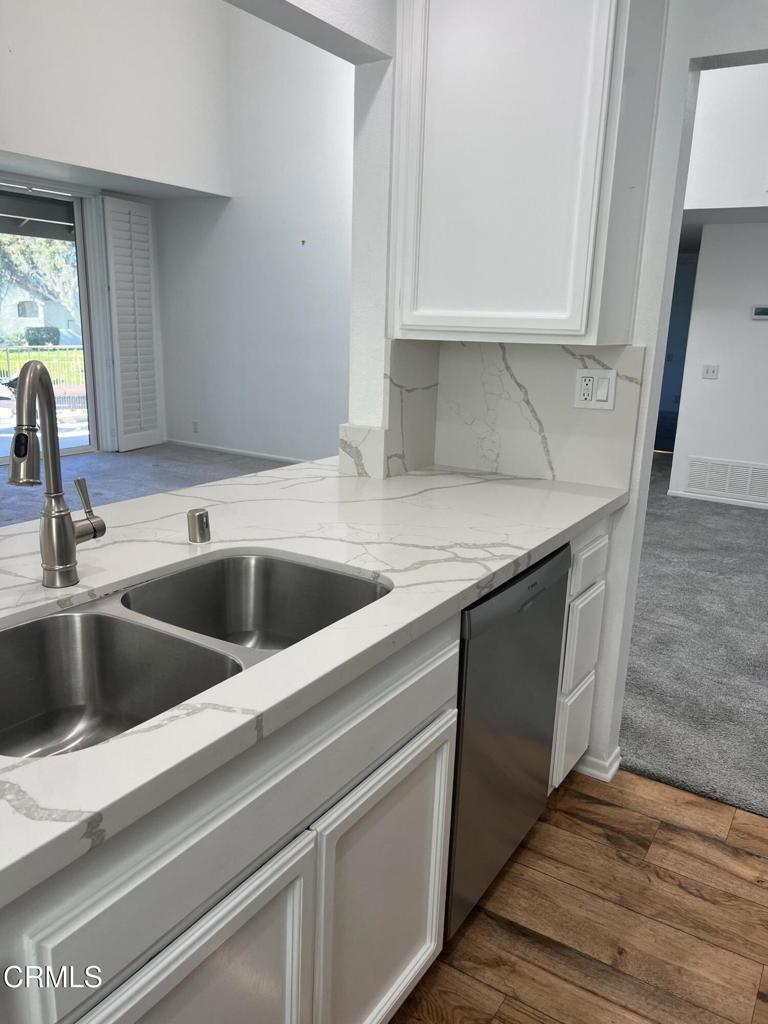 MLS #V1-33683 image #6