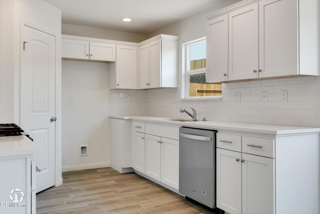 MLS #V1-33688 image #10