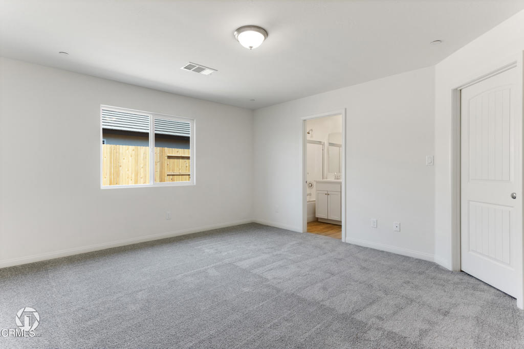 MLS #V1-33688 image #15