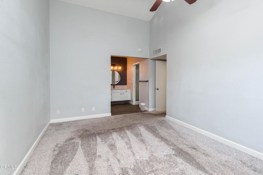 MLS #V1-33690 image #9