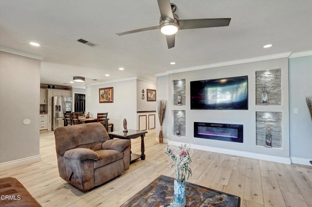 MLS #V1-33692 image #6